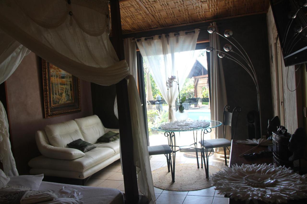 La Liane De Jade 974-Lodge Le Palissandre - Jacuzzi Privatif - Piscine Chauffee Le Bois de Nefles  Dış mekan fotoğraf